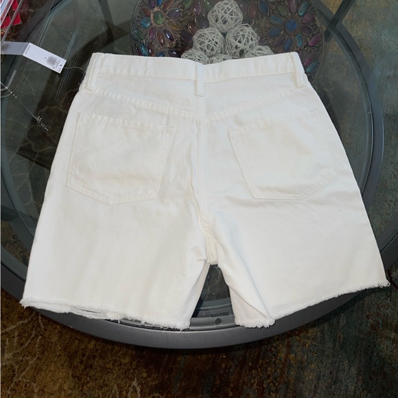 Old Navy High-Waisted White Shorts for Girls - Picture 2 of 4